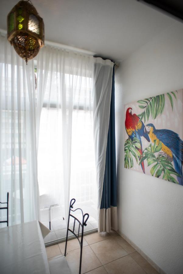 Studio Central Canet-en-Roussillon Bagian luar foto