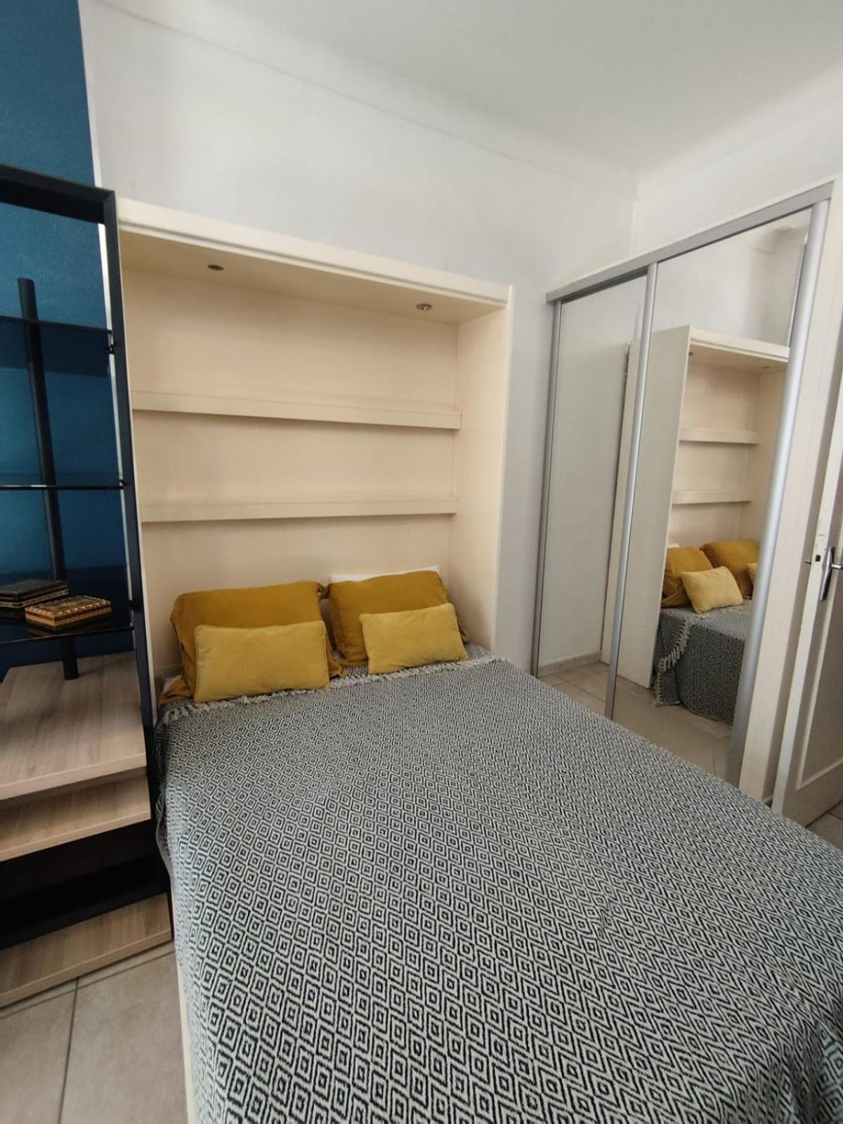 Studio Central Canet-en-Roussillon Bagian luar foto