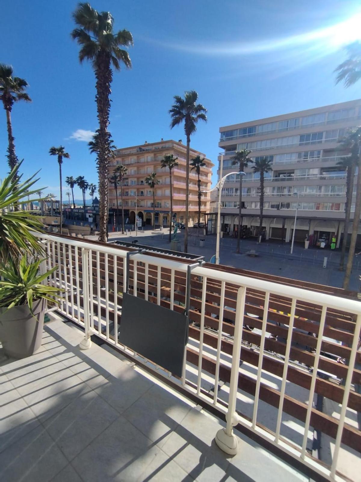 Studio Central Canet-en-Roussillon Bagian luar foto